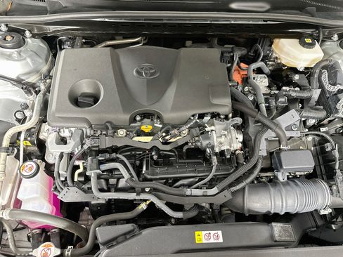 Used 2025 Toyota Camry LE FWD image 33