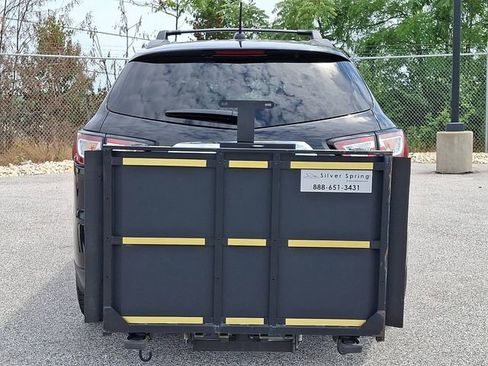 Used 2017 Chevrolet Traverse LT w/ Style and Technology Package AWD/4WD image 5