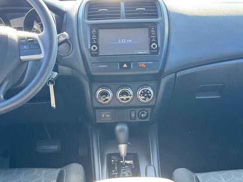 Used 2020 Mitsubishi Outlander Sport ES image 23