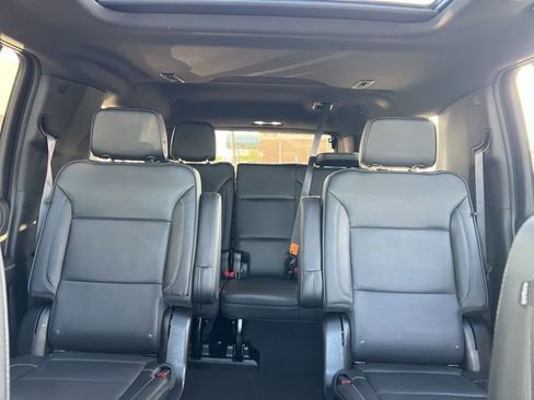 Used 2024 GMC Yukon XL Denali image 12