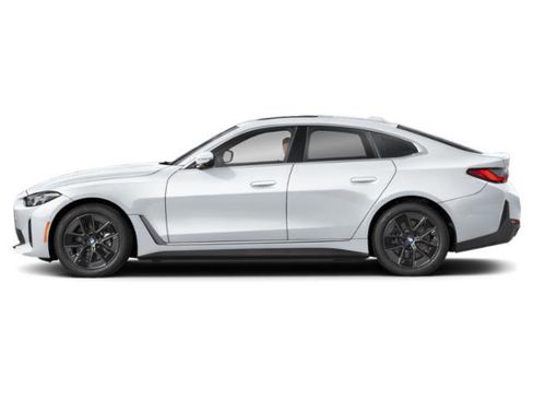 Used 2025 BMW i4 xDrive40i w/ M Sport Package AWD/4WD image 3