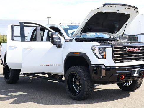 Used 2024 GMC Sierra 2500 AT4X AWD/4WD image 47