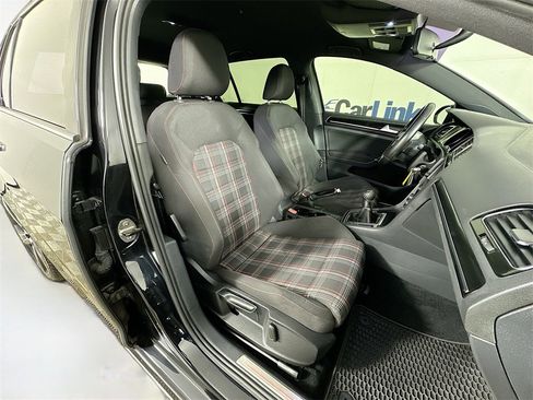 Used 2016 Volkswagen GTI S image 32
