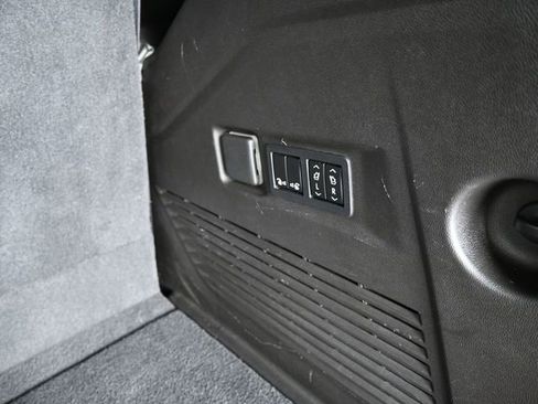 Used 2021 Chevrolet Tahoe High Country image 41