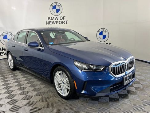 Certified 2025 BMW 530i xDrive image 1