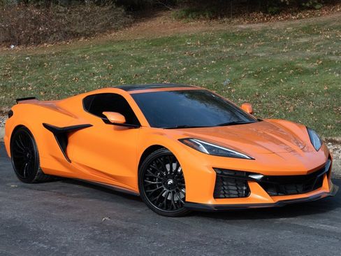 Used 2024 Chevrolet Corvette Z06 image 11