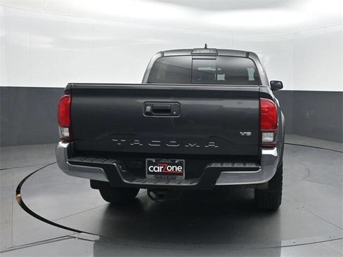 Used 2019 Toyota Tacoma SR5 image 33