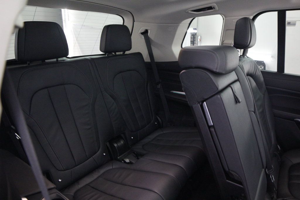 Used 2020 BMW X7 xDrive40i w/ Cold Weather Package AWD/4WD image 50