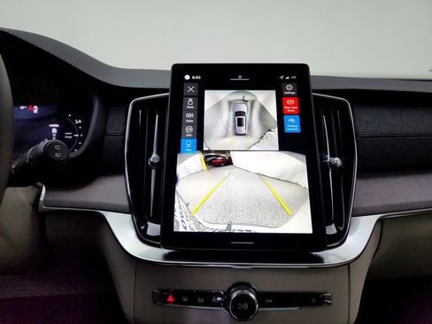 New 2026 Volvo XC90 T8 Ultra w/ Protection Package Premier image 24