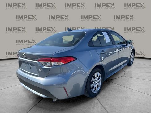 Used 2020 Toyota Corolla LE image 5