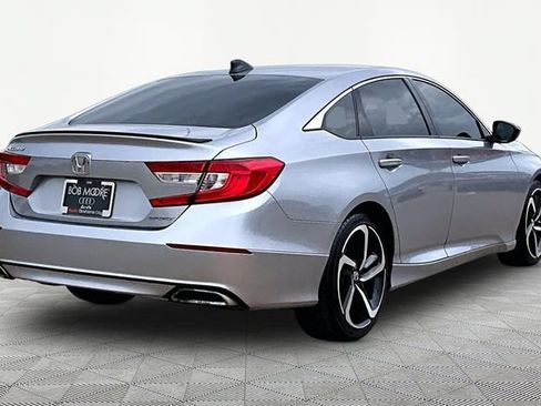 Used 2022 Honda Accord Sport image 2