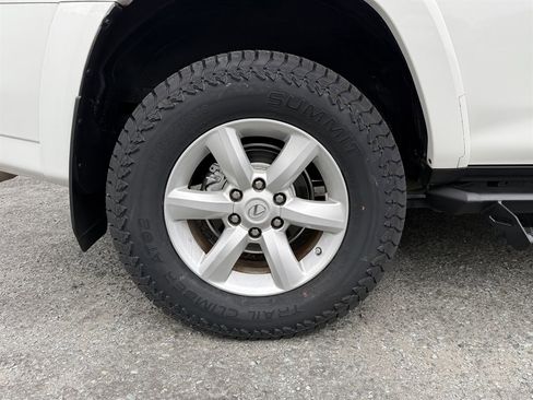 Used 2019 Toyota 4Runner SR5 Premium image 7