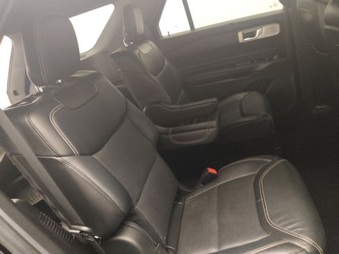 Used 2020 Ford Explorer ST w/ Premium Technology Package image 19