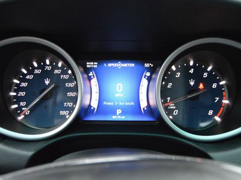 Used 2015 Maserati Ghibli image 11