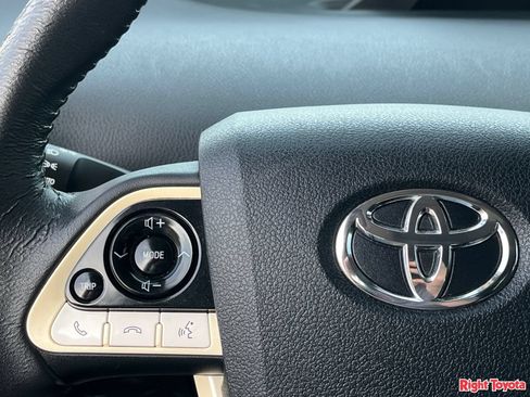 Certified 2016 Toyota Prius Three w/ Advanced Technology Package FWD image 22