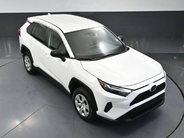Used 2025 Toyota RAV4 LE FWD image 47