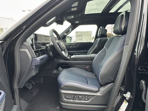 New 2026 INFINITI QX80 4WD image 7