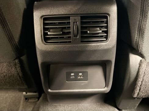 Used 2021 Nissan Rogue SV image 27