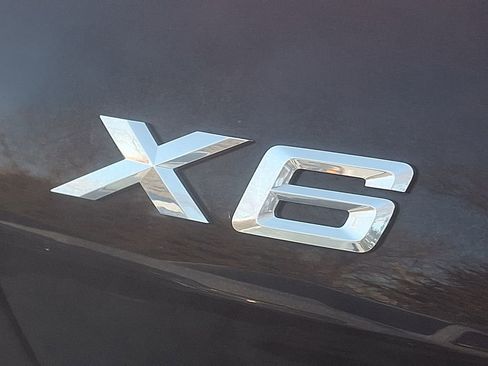 Certified 2024 BMW X6 xDrive40i w/ Premium Package image 30