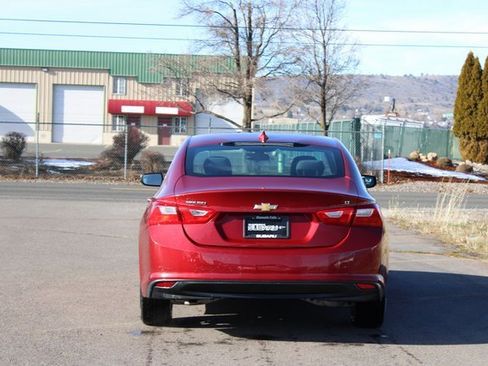 Used 2017 Chevrolet Malibu LT w/ LPO, Convenience Package 2 image 4