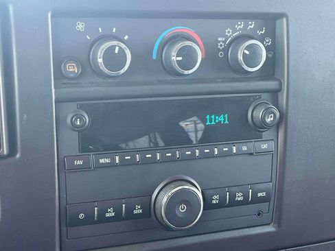 Used 2019 Chevrolet Express 3500 LT w/ LT Preferred Equipment Group RWD image 30