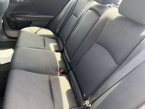 Used 2017 Honda Accord LX image 28