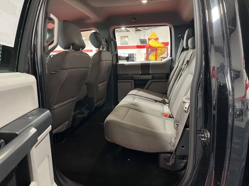 Used 2018 Ford F150 XLT AWD/4WD image 16