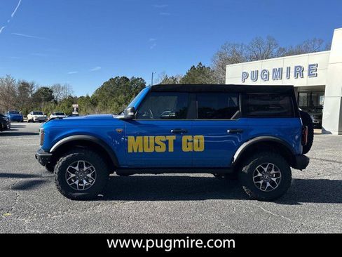 Used 2024 Ford Bronco Badlands image 4