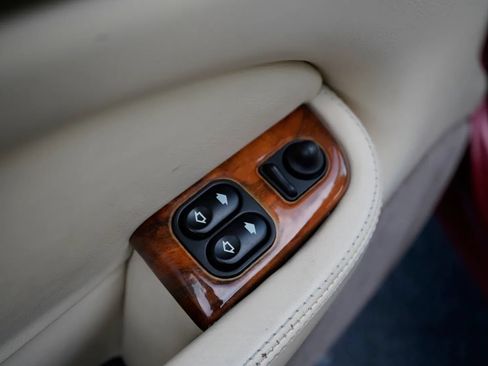 Used 1997 Jaguar XK8 Convertible RWD image 30