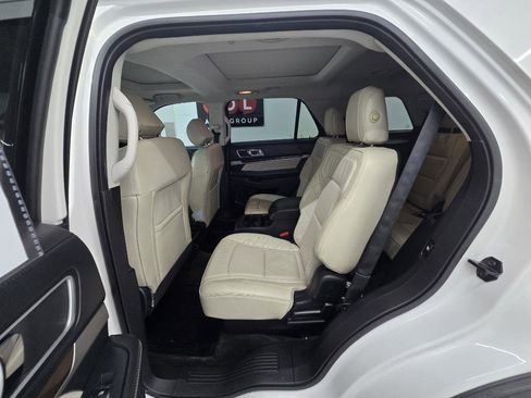 Used 2016 Ford Explorer Platinum AWD/4WD image 15