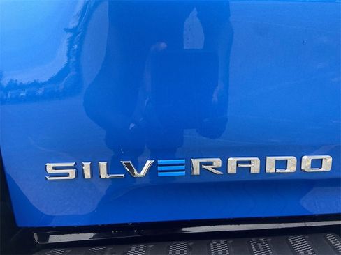 New 2025 Chevrolet Silverado EV RST image 33
