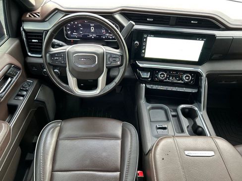 Used 2024 GMC Sierra 2500 Denali w/ Denali Reserve Package AWD/4WD image 33
