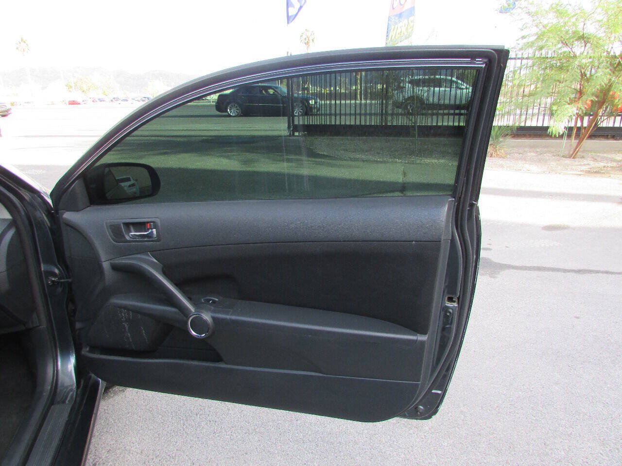 Used 2006 Scion tC FWD image 17