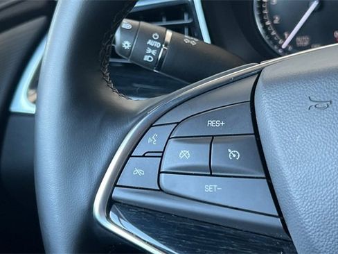 Used 2025 Cadillac XT5 Premium Luxury image 32