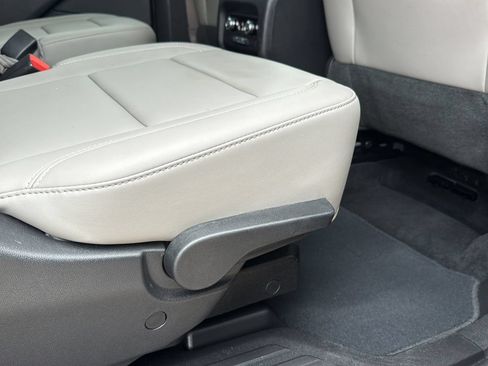 Used 2026 GMC Acadia Elevation w/ Elevation Premium Package FWD image 26