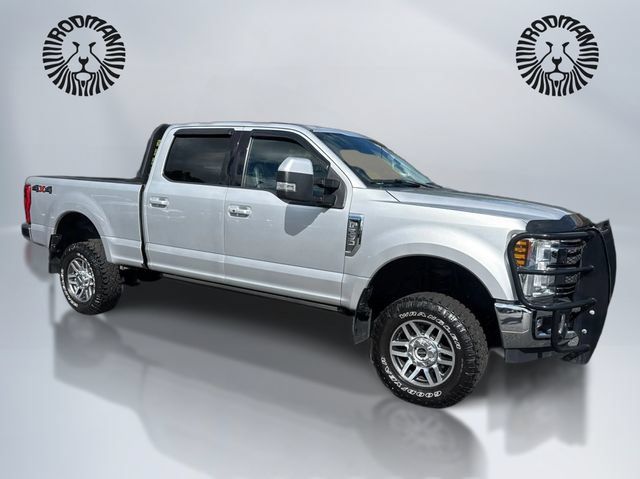 Used 2019 Ford F250 Lariat w/ Lariat Ultimate Package AWD/4WD image 3