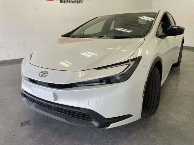 Certified 2025 Toyota Prius LE FWD image 7