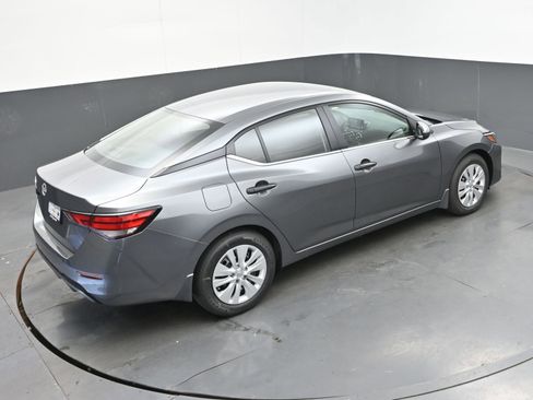 Certified 2025 Nissan Sentra S image 35