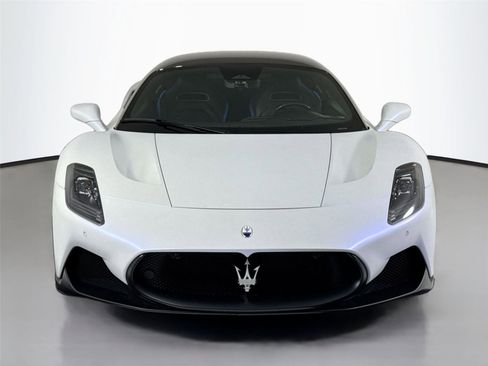 Used 2023 Maserati MC20 Coupe image 11