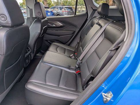 Used 2024 GMC Terrain SLT FWD image 15