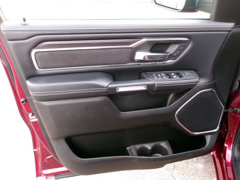 Certified 2025 RAM 1500 Laramie AWD/4WD image 7