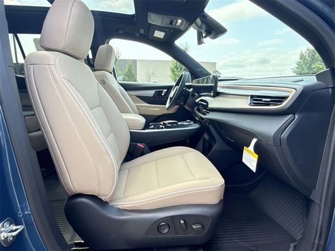 New 2026 Buick Enclave Preferred w/ Power Package image 28