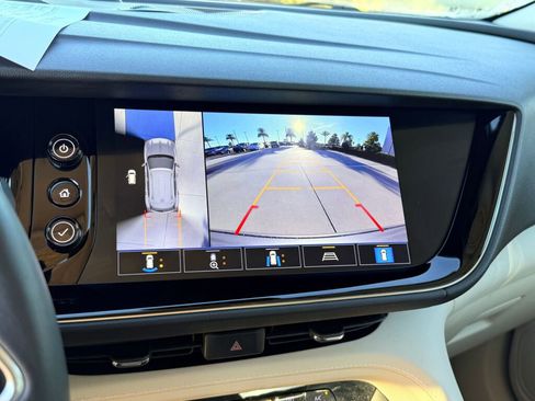 Used 2021 Buick Envision Avenir w/ Technology Package II image 25