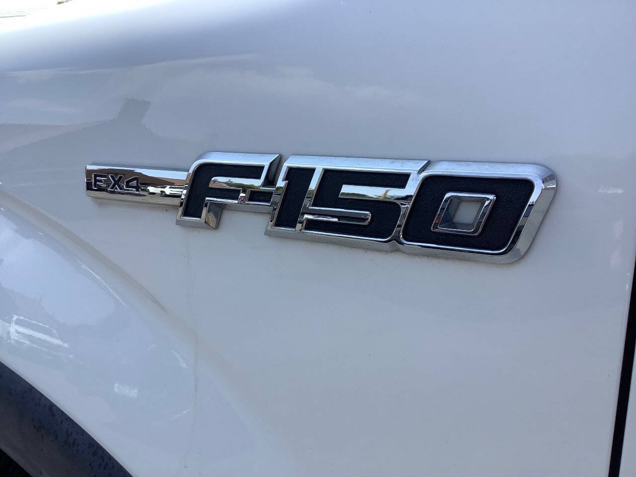 Used 2014 Ford F150 FX4 w/ Equipment Group 402A Luxury AWD/4WD image 28