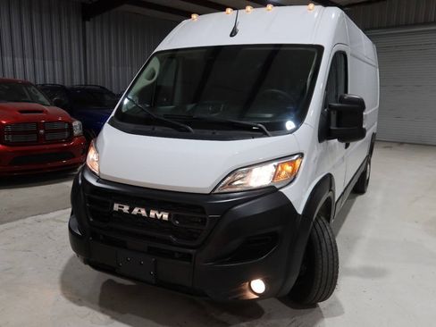 Used 2024 RAM ProMaster 2500 w/ Safety Group FWD image 36