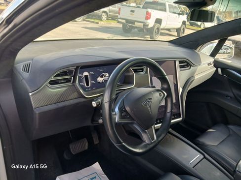Used 2017 Tesla Model X 100D image 7