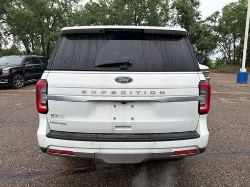 Used 2022 Ford Expedition Limited AWD/4WD image 7