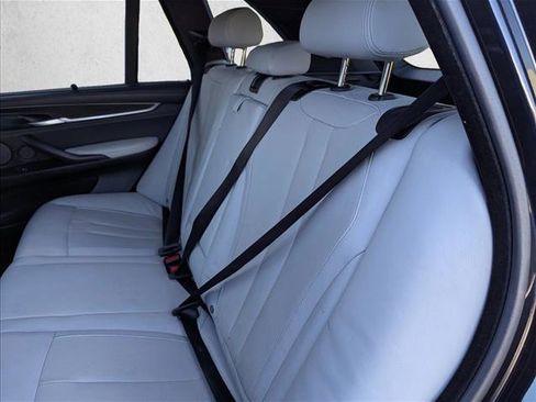 Used 2017 BMW X5 M image 28