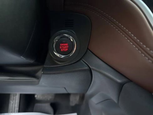 Used 2022 Subaru Outback Touring XT w/ Popular Package #2 image 20