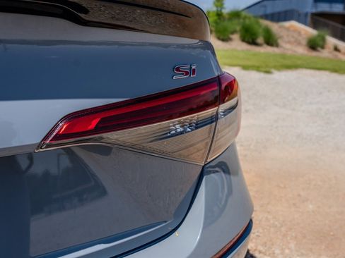 Used 2022 Honda Civic Si image 11